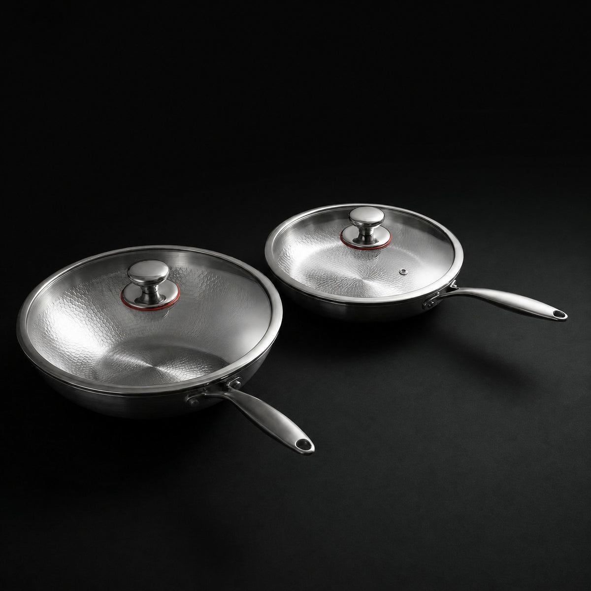 Handgehämmertes Titan-Wok- & Bratpfannen-Set (26 cm) mit Küchenhelfern